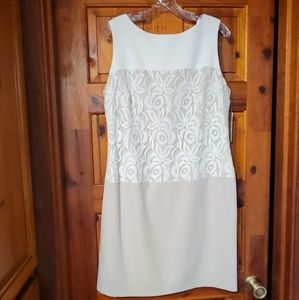 Sandra Darren Sz14 tan & ivory lace sheath dress. NWT